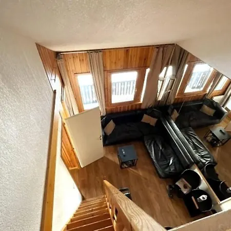 アパート 3 Bedroom With Balcony *