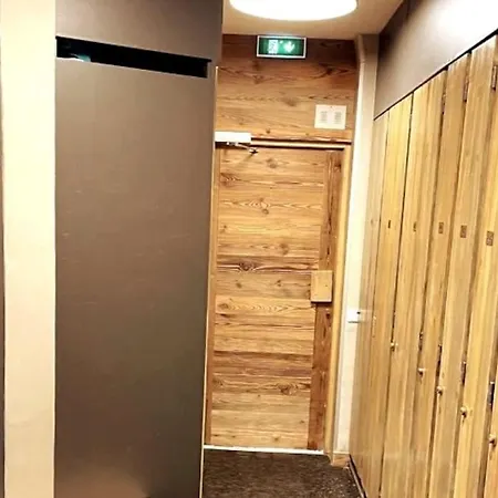 3 Bedroom With Balcony Lägenhet *